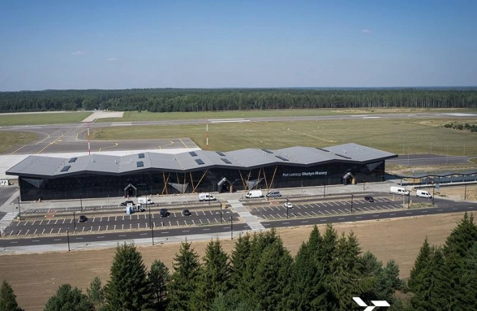 Port lotniczy Olsztyn-Mazury zanotował kolejny wzrost liczy podróżnych.